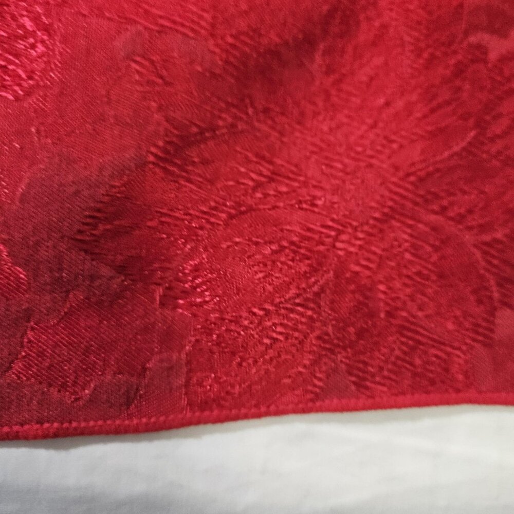 Kohl's Make the Season Bright Tablecloth 116x57 Rectangle Red Holiday Christmas - Picture 6 of 9